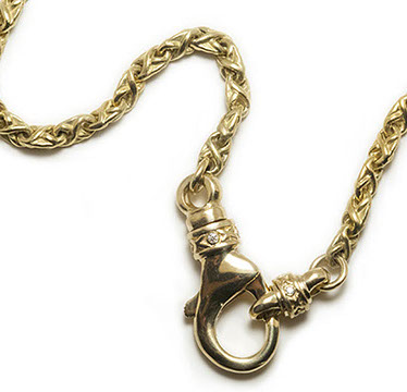Tristan and Isolde 750 Yellow Gold Chain with Thrisatn and Isolde Clasp with VS Diamonds