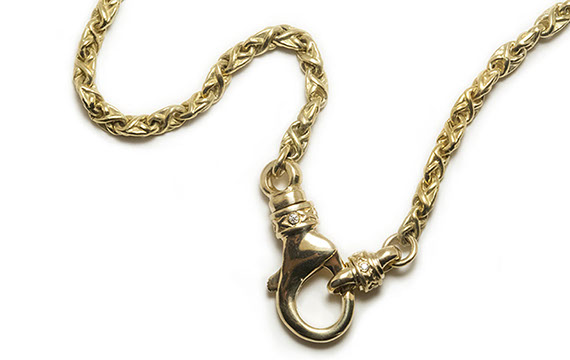 Tristan and Isolde 750 Yellow Gold Chain with Thrisatn and Isolde Clasp with VS Diamonds